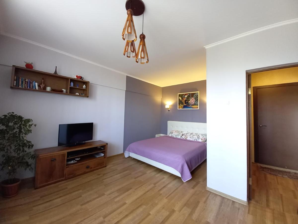 "Картина Горных Вершин" Квартира- "Mountain View" Apartment Alma-Ata Buitenkant foto