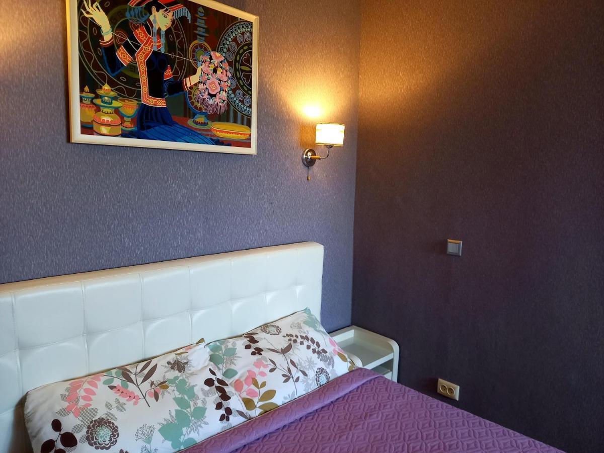 "Картина Горных Вершин" Квартира- "Mountain View" Apartment Alma-Ata Buitenkant foto