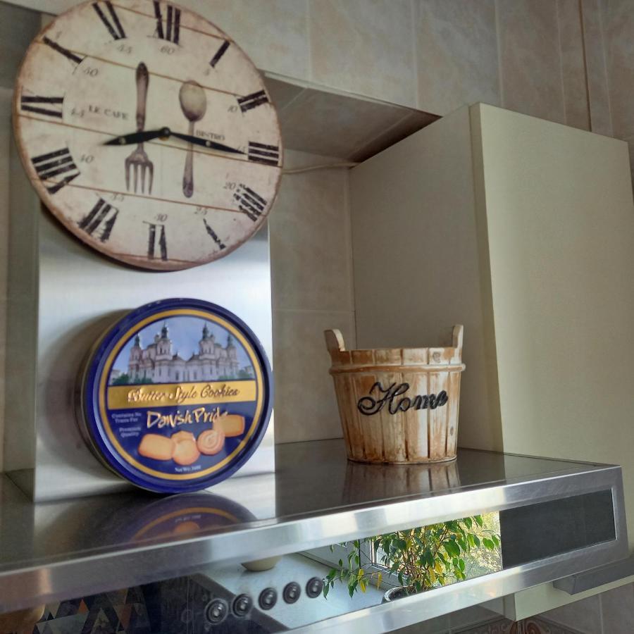 "Картина Горных Вершин" Квартира- "Mountain View" Apartment Alma-Ata Buitenkant foto